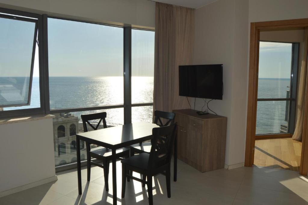 Orbi Luxury Apartments Batumi Luaran gambar